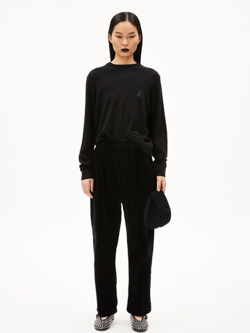 ARMEDANGELS Strickpullover ' KREWAA ICONIC ' in Schwarz