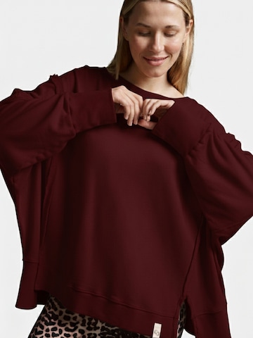 Cotton Candy Sweatshirt in Beige: front