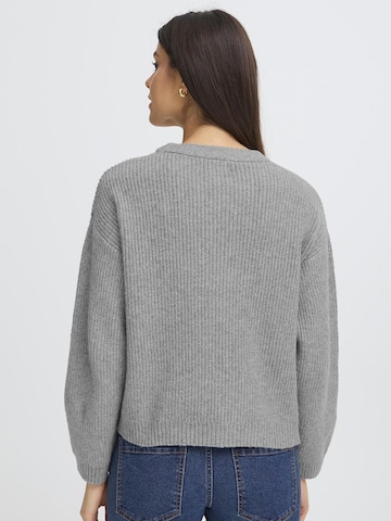 Oxmo Sweater in Grey