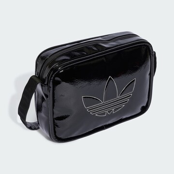 juoda ADIDAS ORIGINALS Rankinė su ilgu dirželiu 'Adicolor Premium'