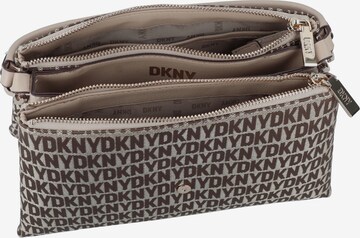 DKNY Handtasche 'Deena ' in Braun