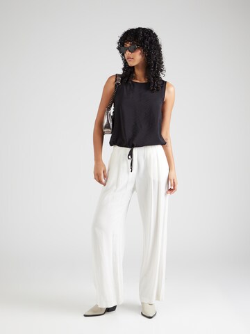 s.Oliver Blouse in Black