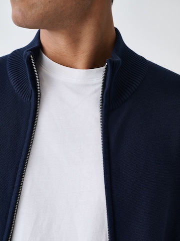 Next Strickjacke in Blau