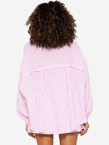 SASSYCLASSY Bluse i pink