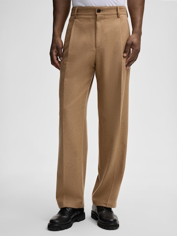 STRELLSON Loose fit Pleated Pants ' Jarod ' in Brown: front