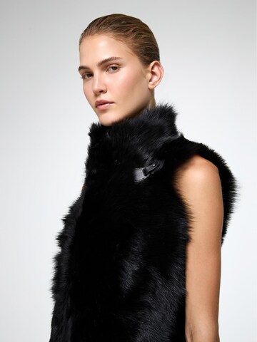 V S P Vest 'Siena' in Black