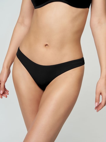 Marc & André Bikini Bottoms in Black: front
