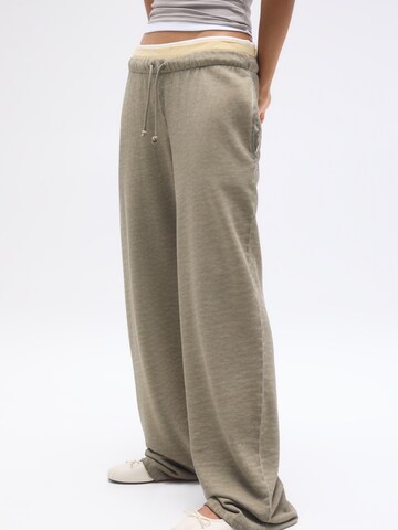 Pull&Bear Loosefit Broek in Beige: voorkant