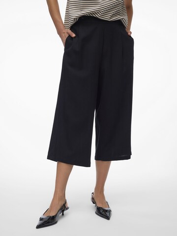 VERO MODA Loose fit Pleat-front trousers 'GISELLE' in Black
