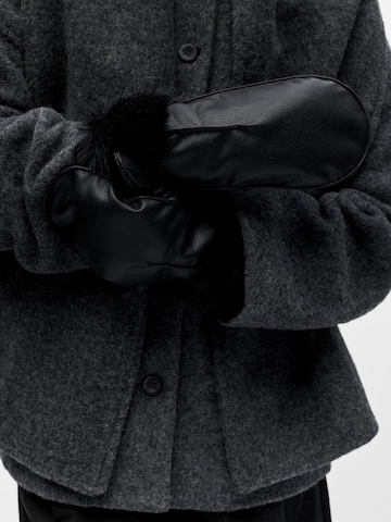 Muffole di OBJECT in nero