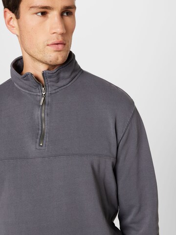 Cotton On Sweatshirt in Grey