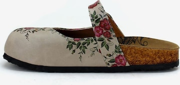 Goby Pantofle 'Women Calceo Beige Clogs CAL2211 with flowers' – béžová: přední strana