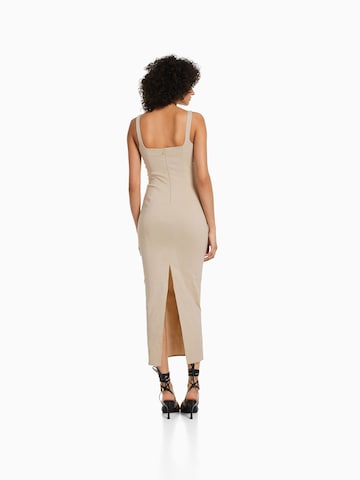 Bershka Kleid in Beige