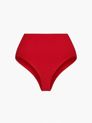 cfab (formerly creamy fabrics) String‌‌‌‌‌‌ in Rot