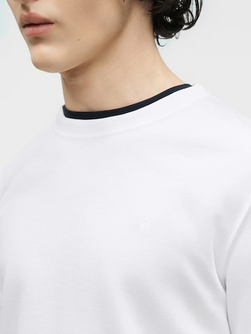 Tricou 'JPRBLAETHAN' de la JACK & JONES pe alb