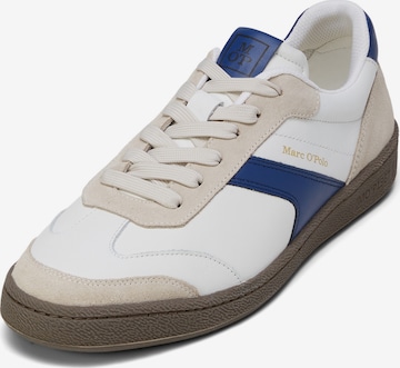 balts Marc O'Polo Zemie brīvā laika apavi: no priekšpuses