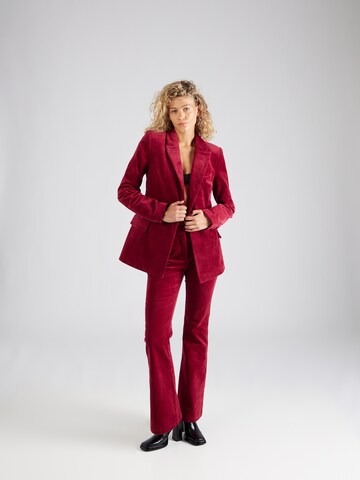 Blazer 'Perle' di ABOUT YOU x Iconic by Tatiana Kucharova in rosso