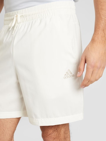 Regular Pantaloni sport 'Chelsea' de la ADIDAS SPORTSWEAR pe alb