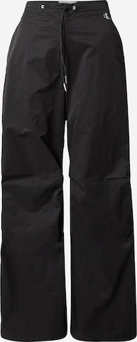 Loosefit Pantalon Calvin Klein Jeans en noir : devant