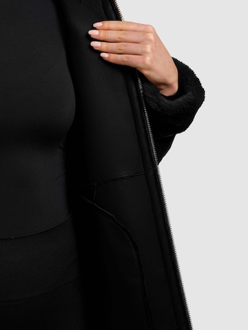 Cappotto invernale di khujo in nero