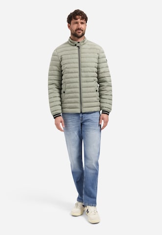 No Excess Between-season jacket in Green