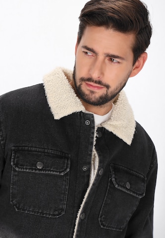 Veste mi-saison 'Vintage' DreiMaster Vintage en noir