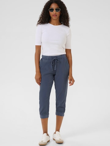 Effilé Pantalon 'KANaya' Kaffe en bleu