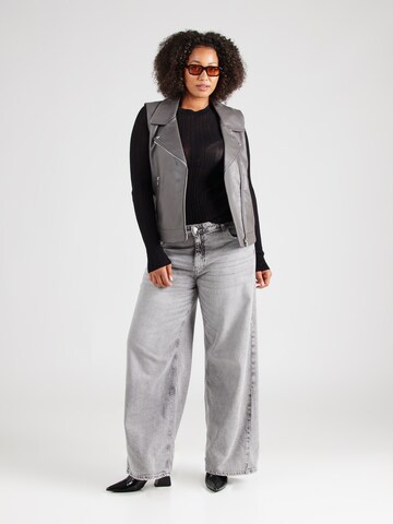 ONLY Carmakoma Vest 'CARVERA' in Grey