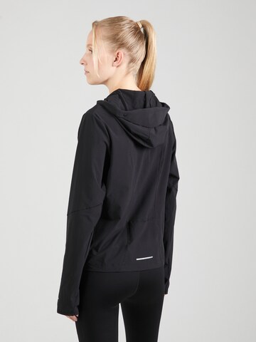 NIKE - Chaqueta deportiva en negro