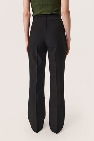 évasé Pantalon 'Corinne' SOAKED IN LUXURY en noir