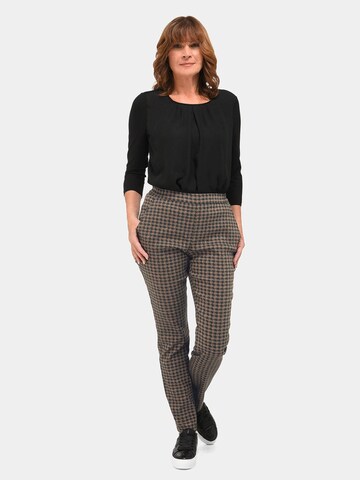 Goldner Slim fit Trousers in Beige