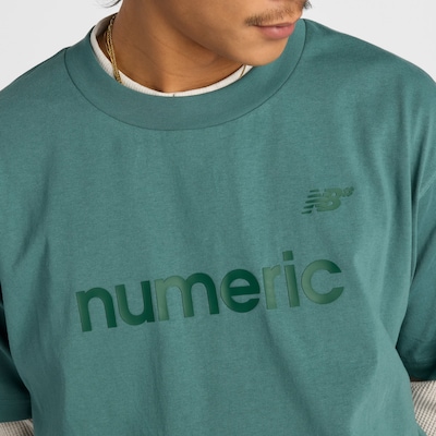 new balance Shirt 'Numeric' in de kleur Smaragd / Spar, Productweergave