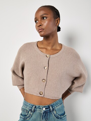 Cardigan ' ' Apricot en marron