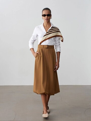 Dilvin Skirt in Brown: front