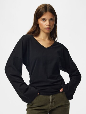PIECES Shirt in Black: front