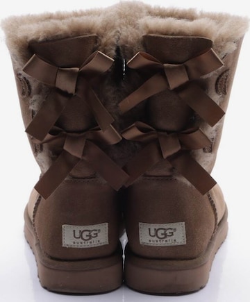 UGG Dress Boots in 38 in Brown