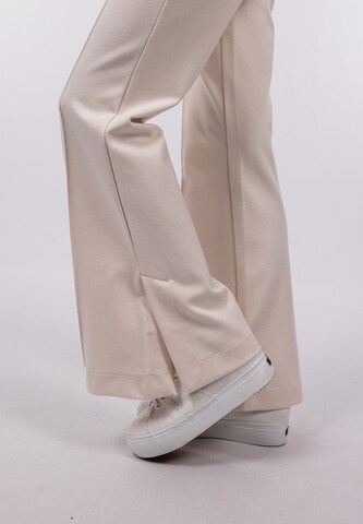 Suri Frey Boot cut Pleat-Front Pants ' SFY Freyday ' in Beige