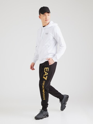 EA7 Emporio Armani Tapered Παντελόνι σε μαύρο