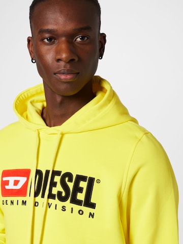 DIESEL Sweatshirt 'GINN' in Geel