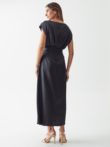 Willa Šaty 'YANA MIDI DRESS' - Čierna: zadná strana