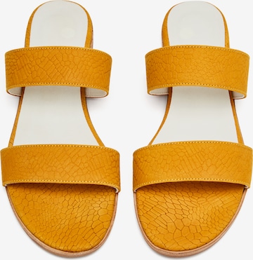 NINE TO FIVE Mules 'Adria' in Yellow