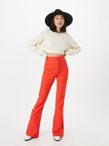 Trendyol Flared Broek in Rood