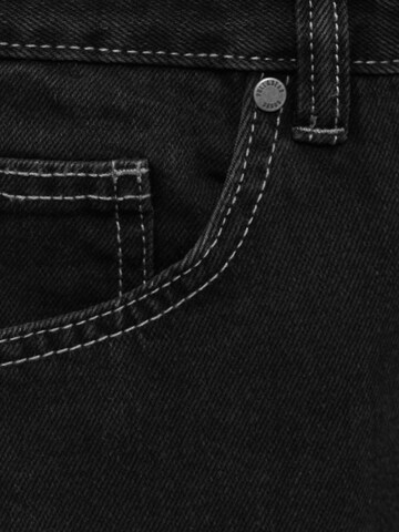 Pull&Bear Lużny krój Jeansy w kolorze czarny