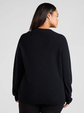 Tommy Hilfiger Curve Sweater in Black