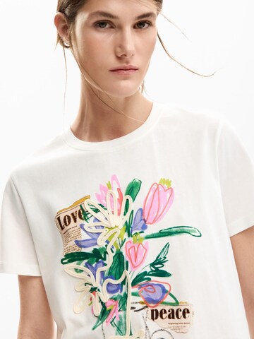 Tricou de la Desigual pe alb