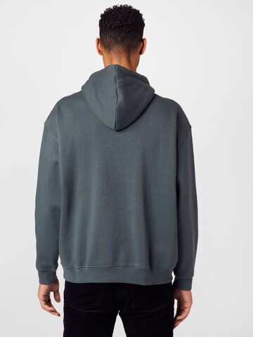 WEEKDAY Sweatshirt 'Hank' in Groen