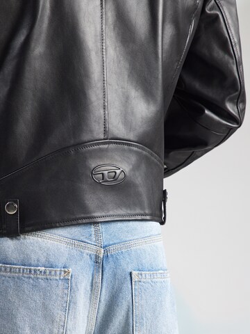 DIESEL Демисезонная куртка в Черный