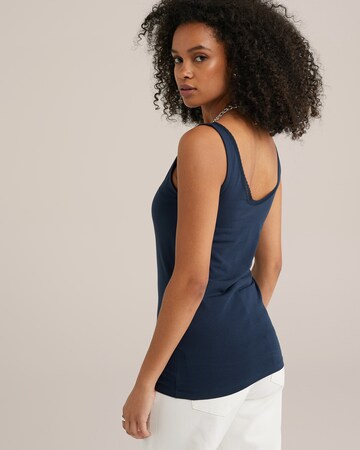 Top di WE Fashion in blu