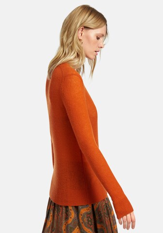 include Sweater in Orange