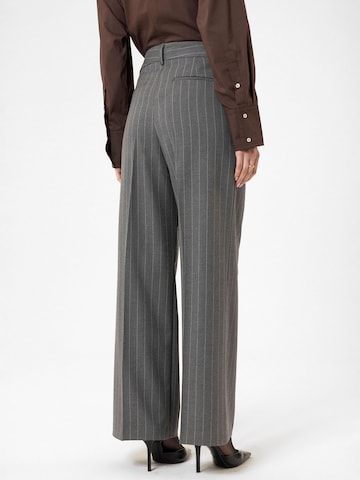Antioch - Pierna ancha Pantalón plisado 'Aline' en gris